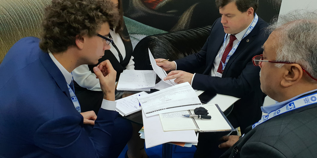 В СТРАНАХ БЛИЖНЕГО ВОСТОКА ВОСТРЕБОВАНЫ ПОЛОЦКИЕ КОМПОЗИТЫ