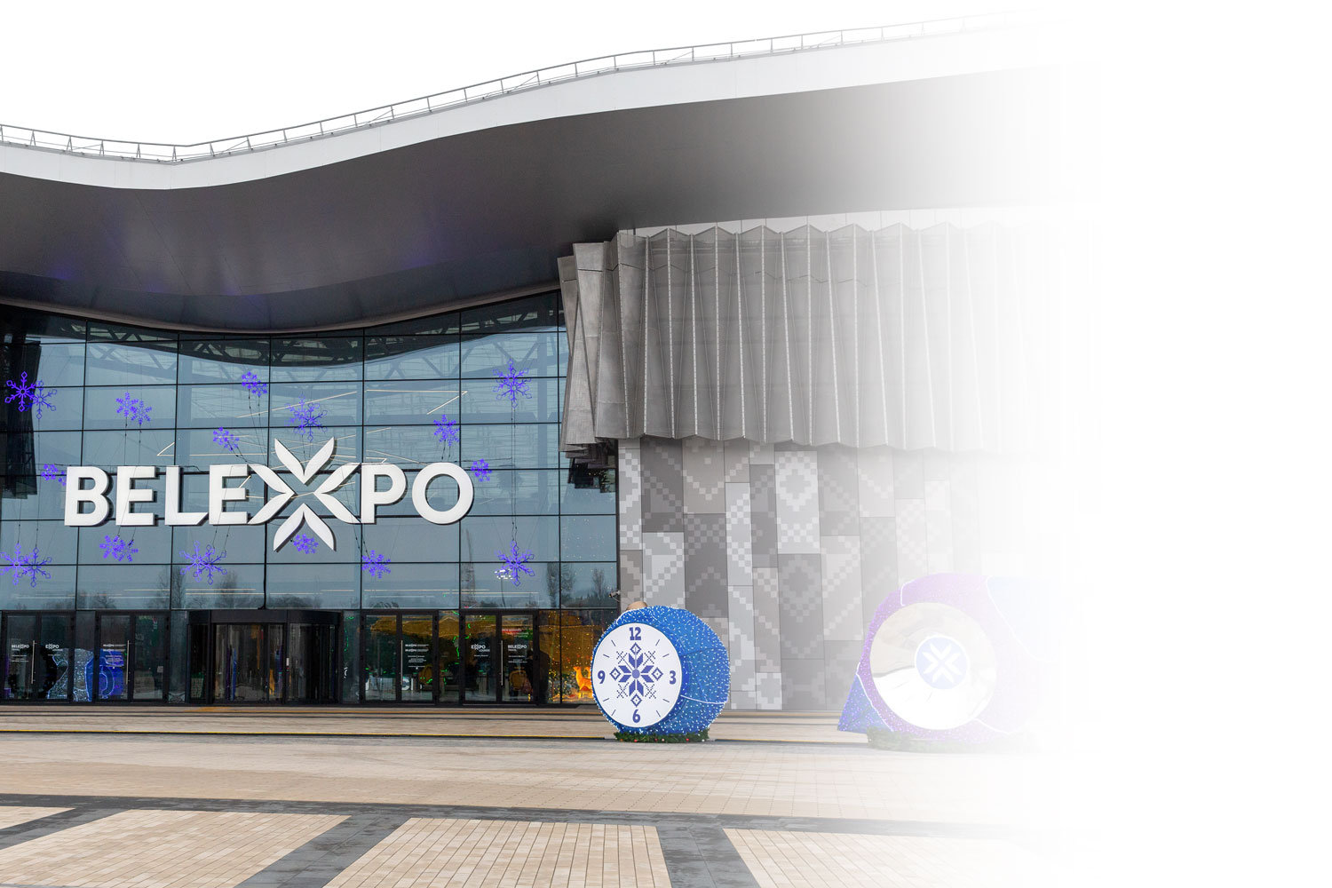 Мини-грядки с отечественными удобрениями, шашки-шайбы, химические опыты, шинная елка, мини-АЗС — фоторепортаж с выставки «Моя Беларусь»