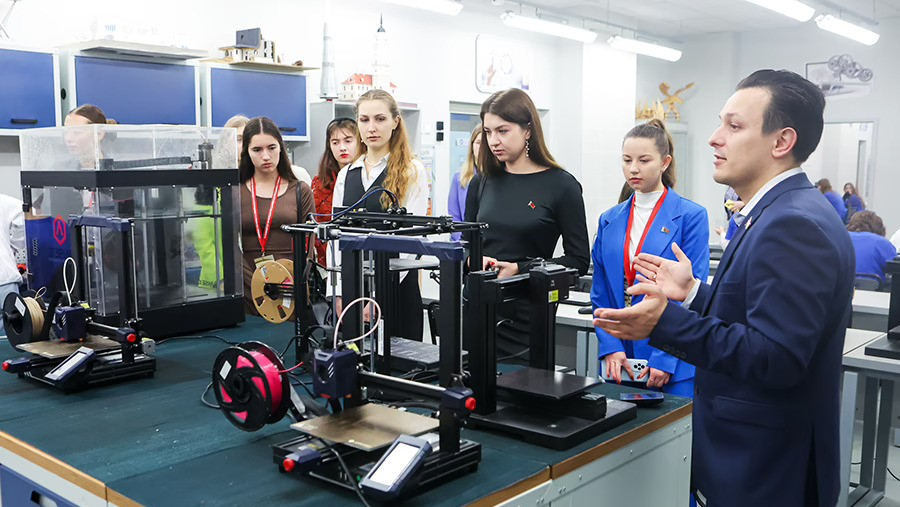 Представители аппарата концерна «Белнефтехим» участвовали в III Минском форуме молодых госслужащих