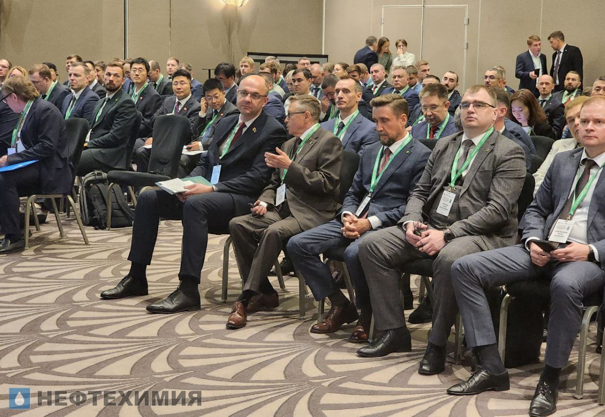 Как добывать «трудные, но извлекаемые запасы нефти», в Минске обсуждают специалисты белорусских, российских и китайских компаний