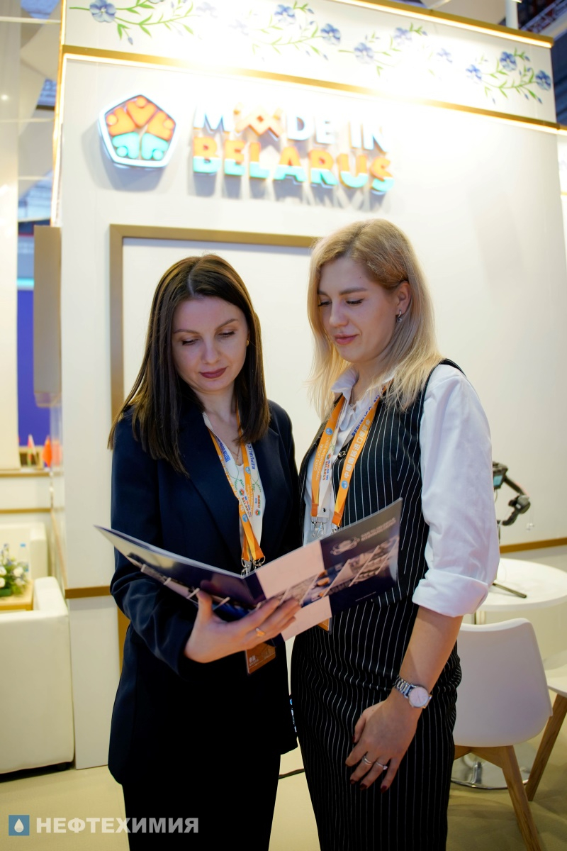 Белорусская нефтехимия представлена на Китайской международной выставке импорта в Шанхае