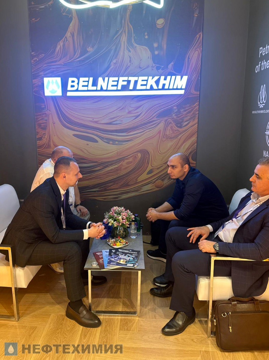 Белорусская нефтехимия представлена в Тегеране на выставке Iran Oil Show — 2025